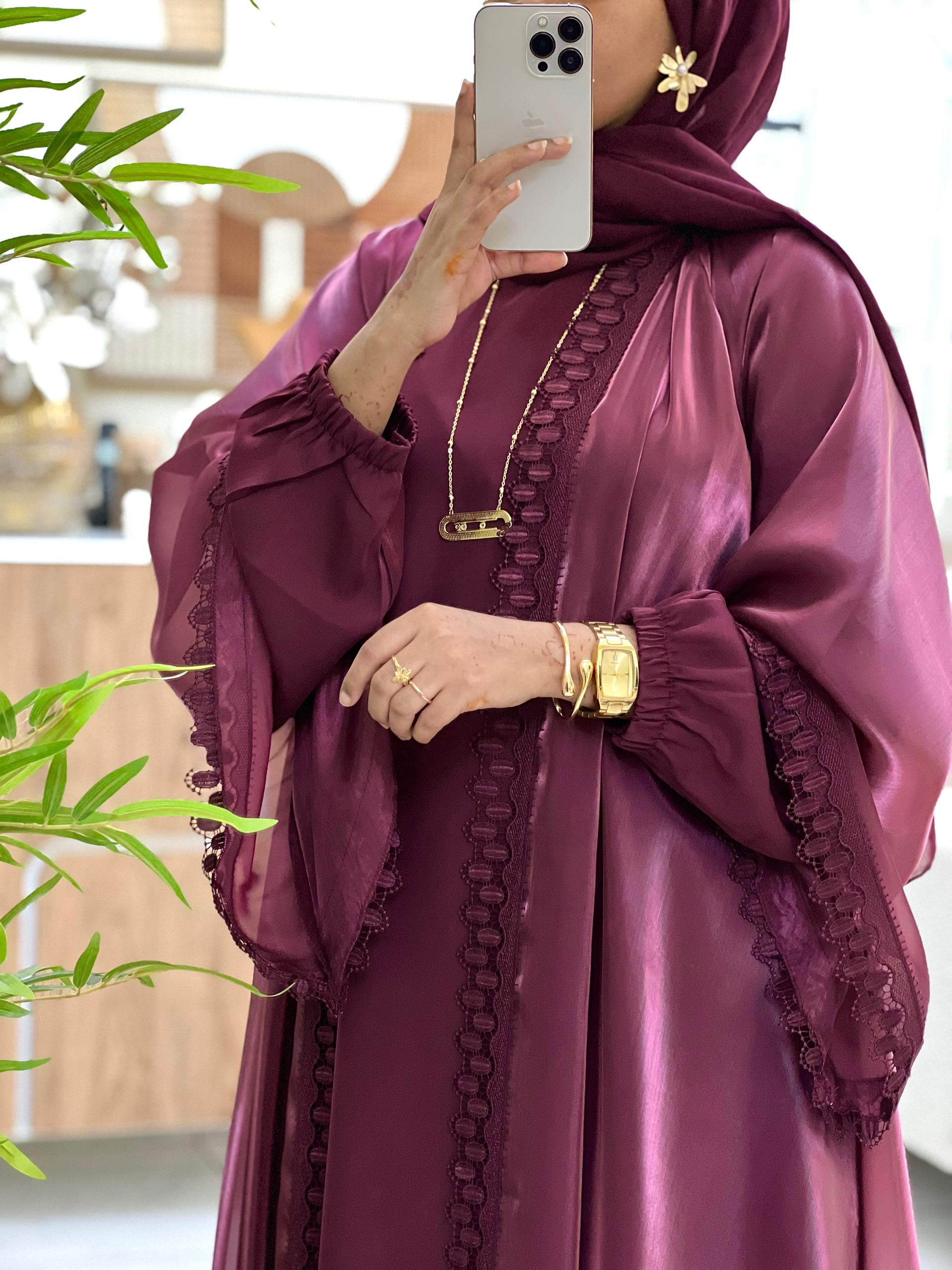 Luxe Organza Lace Abaya - Image 3